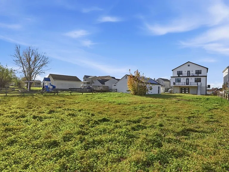 6931 River Dr — Photo 58