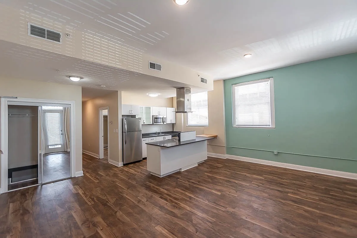Oddfellows Apartments — Photo 2