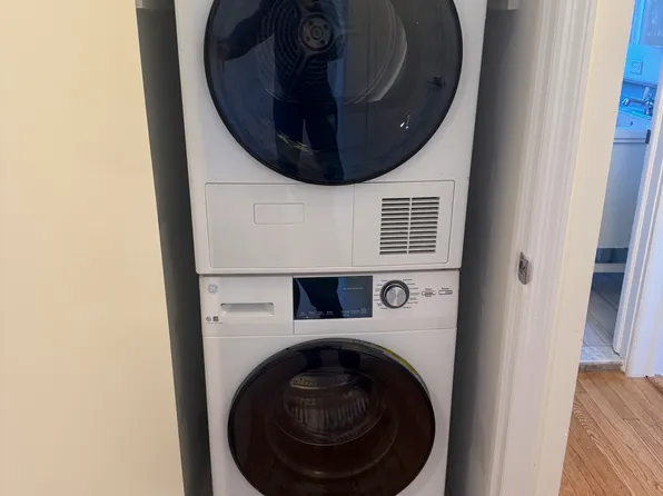 20-13 29th Street image 3 of 9