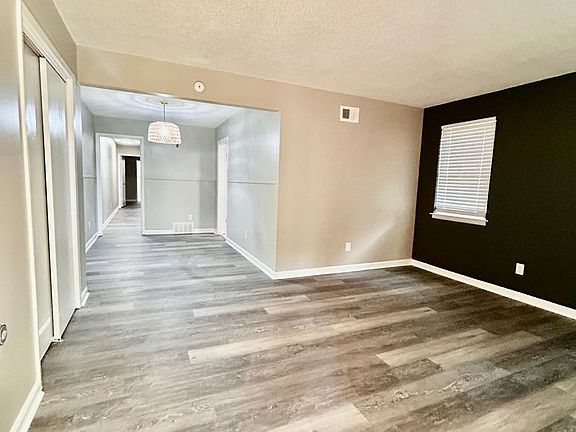 2nd image of 2387 Van Horn Ave