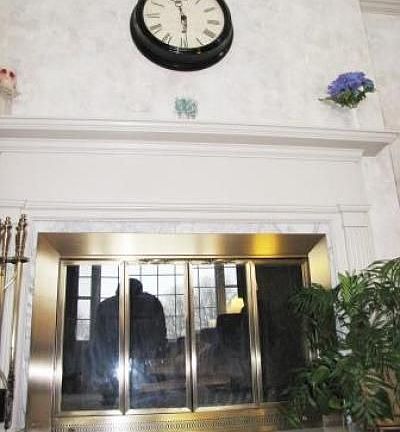 2nd image of 6512 Hollins Way