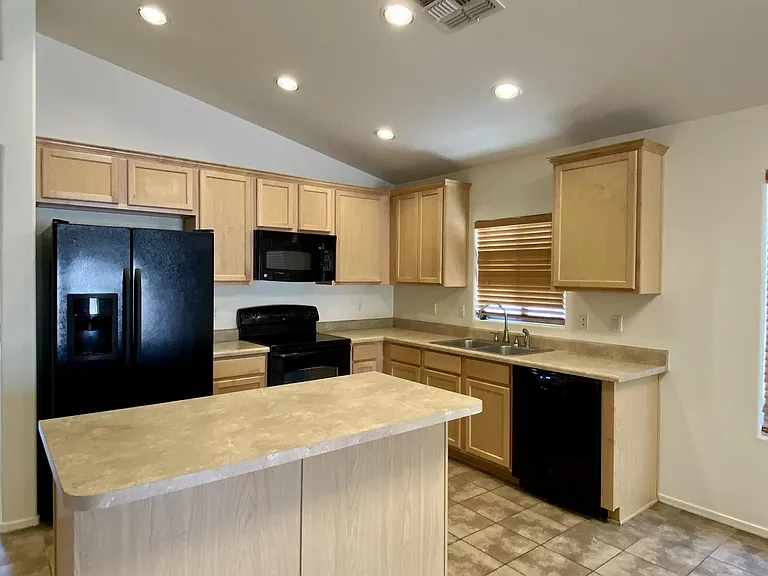 8771 N Finfrock Dr — Photo 14