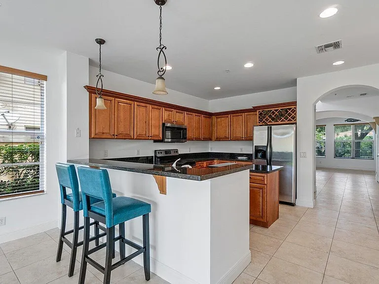811 S Federal Hwy #1 — Photo 9