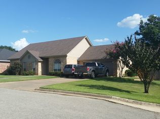 611 Mustang Dr, Mount Vernon, TX 75457