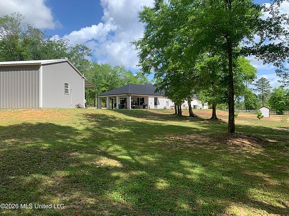 3rd image of 28385-16 Section Rd