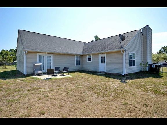 3rd image of 38 Smokewood Dr