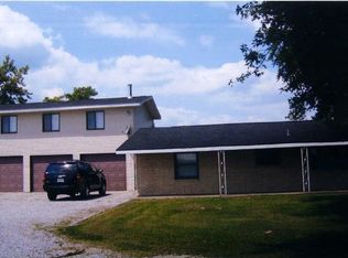 69 Dueker Dr, Carbondale, IL 62901