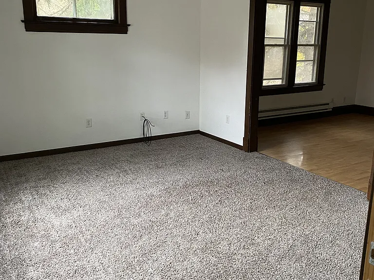 227 6th St S #2 — Photo 3