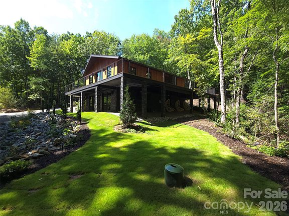 5th image of 272 Blue Bird Rd