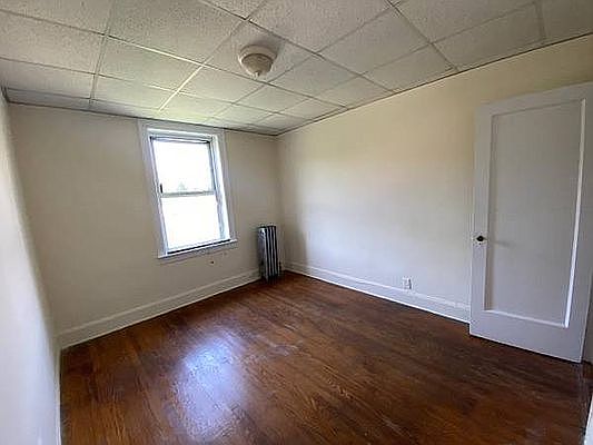 1st image of 24-32 21st St #D5