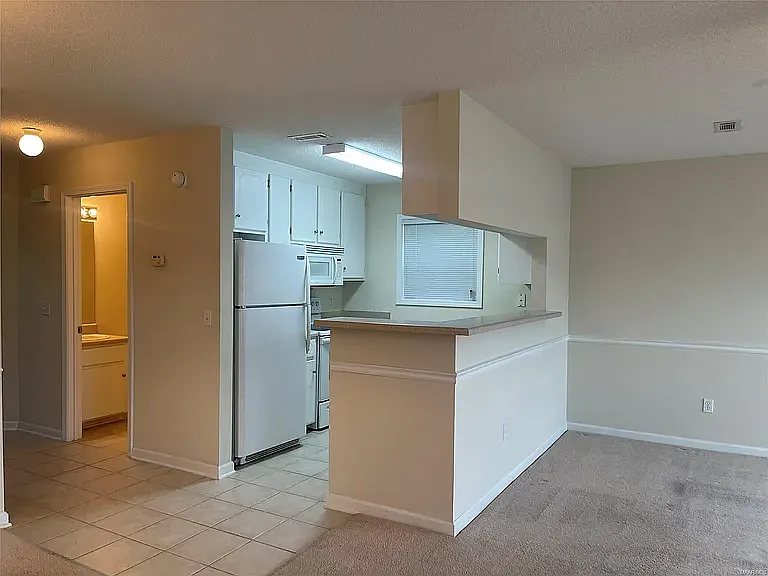 208 Wakefield Way — Photo 11