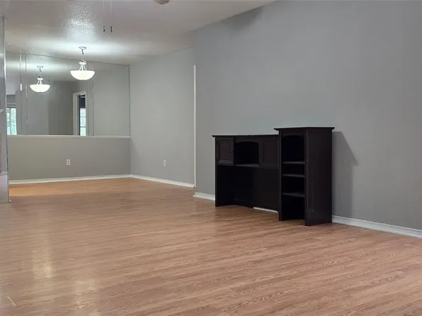 9797 Leawood Blvd APT 104, Houston, TX 77099