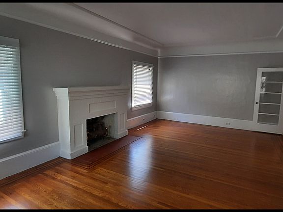 2nd image of 1214 27th St Unit 1