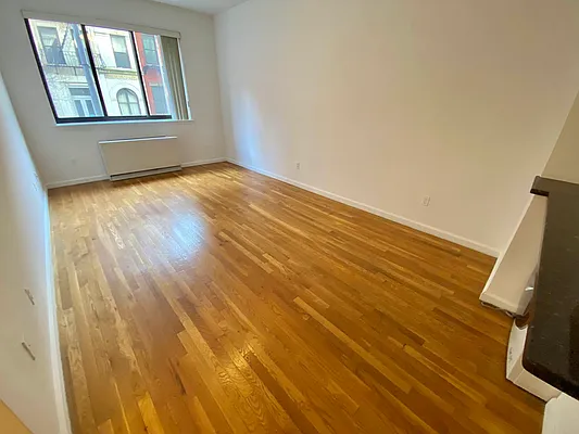 Rented by J PRESTON AND ASSOCIATES INC | media 10