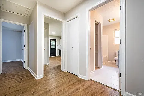 2712 Memorial Ave — Photo 9