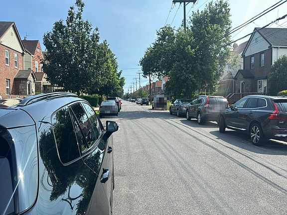 4th image of 13007 228th St