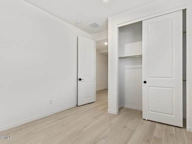 21301 W Roanoke Ave — Photo 30