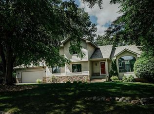 1328 Forest Cir, Burnsville, MN 55306