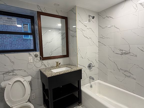 2nd image of 14712 Roosevelt Ave #1