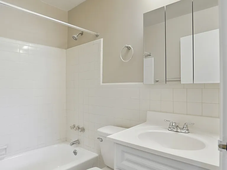 3411 Broadwell Ave #9 — Photo 10