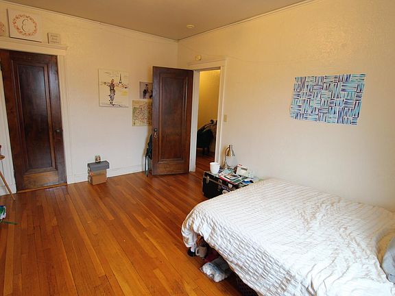 3rd image of 1933 Commonwealth Ave #51