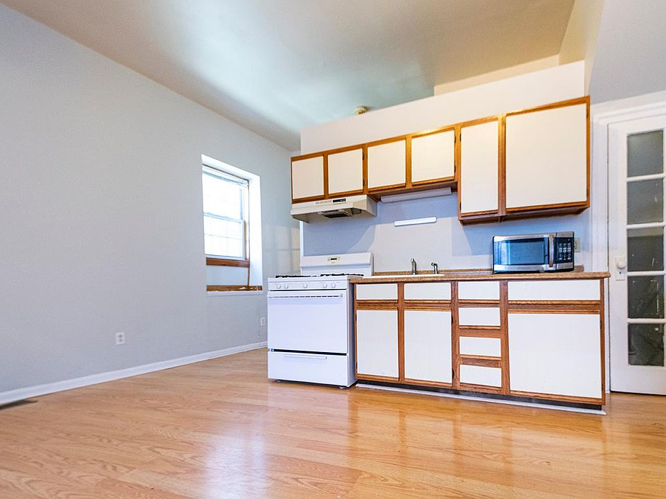 1st image of 1145 N 4th St Unit A