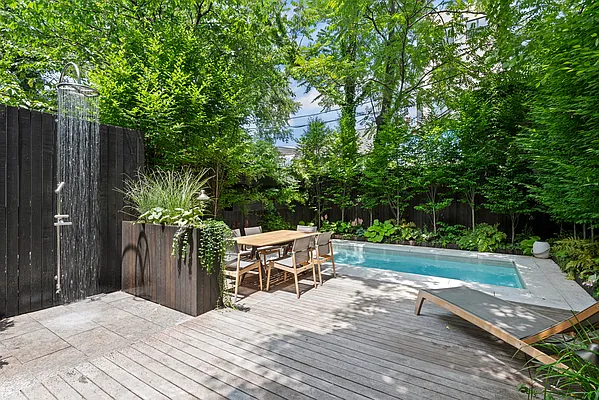 Sold by Nest Seekers International | media 3