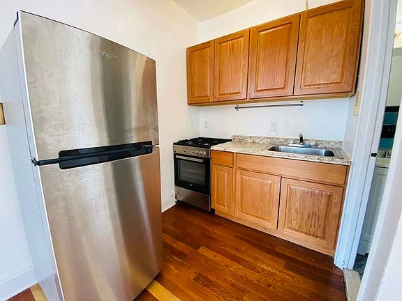 4th image of 28 Lefferts Pl #7