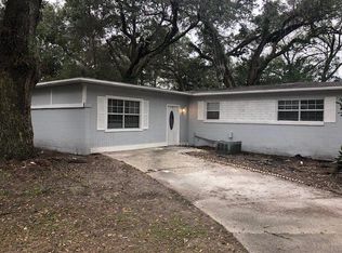 10 Saint Regis Dr, Pensacola, FL 32505