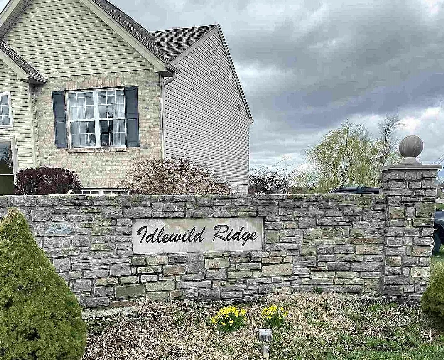 3670 Avalon Drive — Photo 2