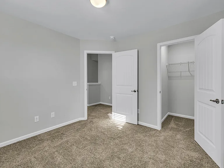 109 Fenway St — Photo 29