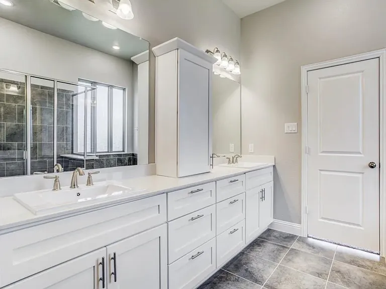 1605 Canals Dr — Photo 12