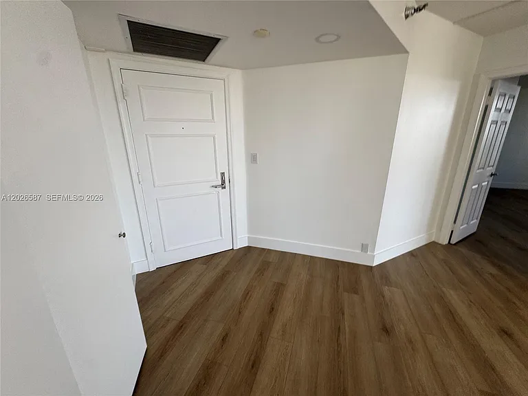 3530 Mystic Pointe Dr #2709 — Photo 35