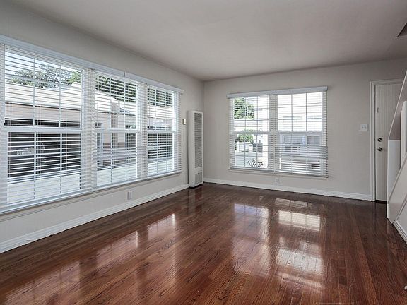 3rd image of 4281 Tujunga Ave