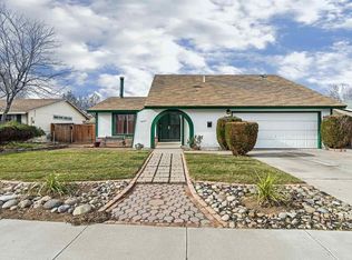 1867 Bonita Vista Dr, Sparks, NV 89434