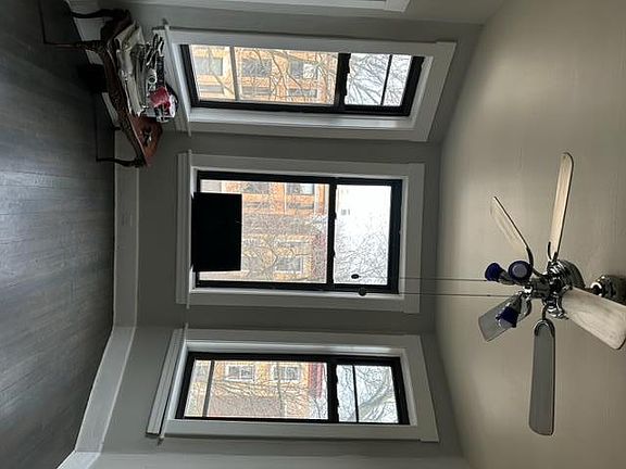 5th image of 2853 W Shakespeare Ave #3