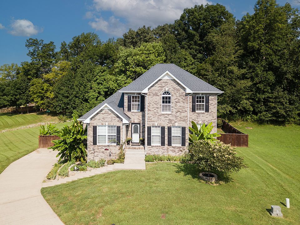 1st image of 736 Forrest Cove Ct