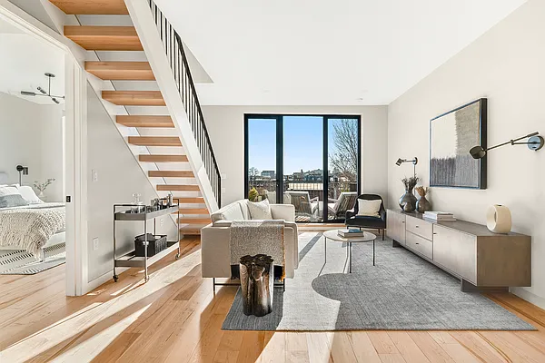 Sold by MNS | media 12