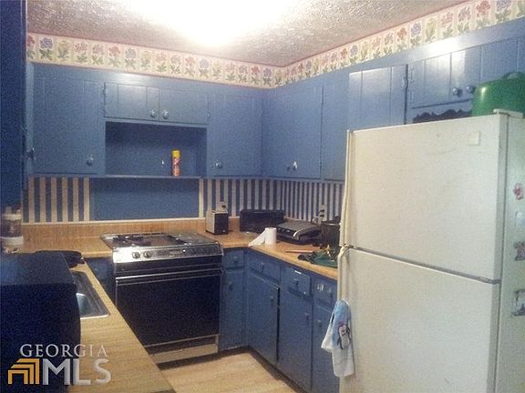 5th image of 1018 Forest Ave