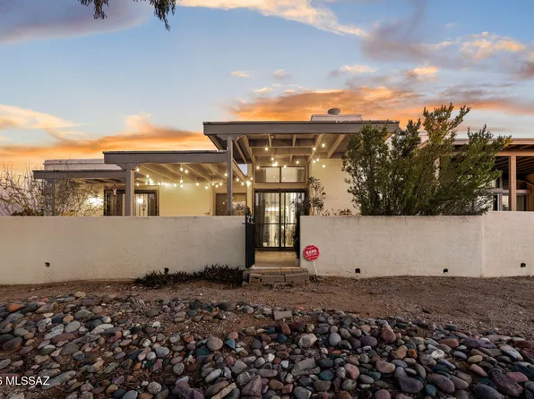 6777 E Dorado Ct, Tucson, AZ 85715