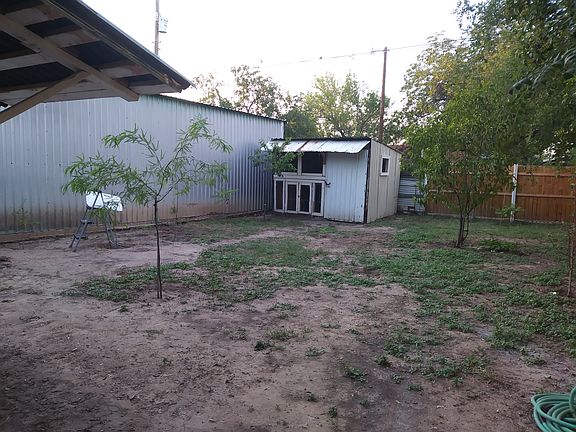 2nd image of 58 E Avenue H