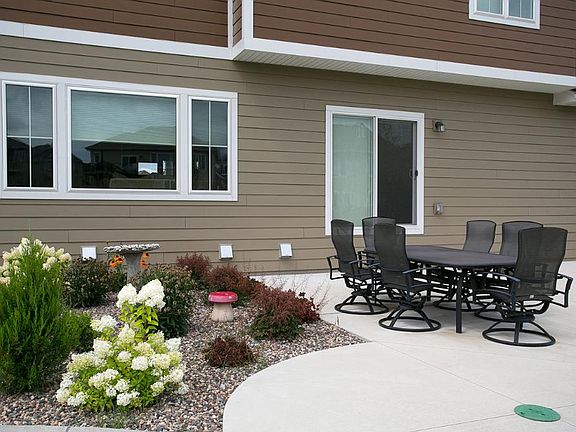 3rd image of 1323 Pleasant Lake Dr