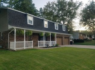 7311 Oaklawn Dr, Newburgh, IN