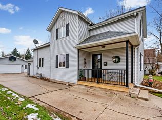 709 Pine St, Sheboygan Falls, WI 53085