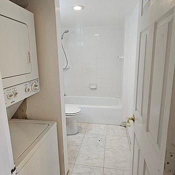 4th image of 4174 Inverrary Drive