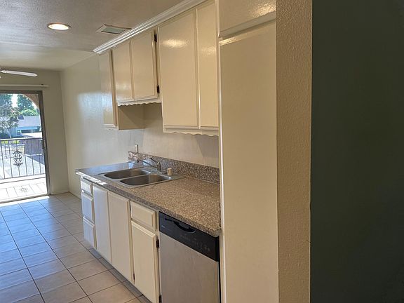 2nd image of 425 Live Oak Ave #235