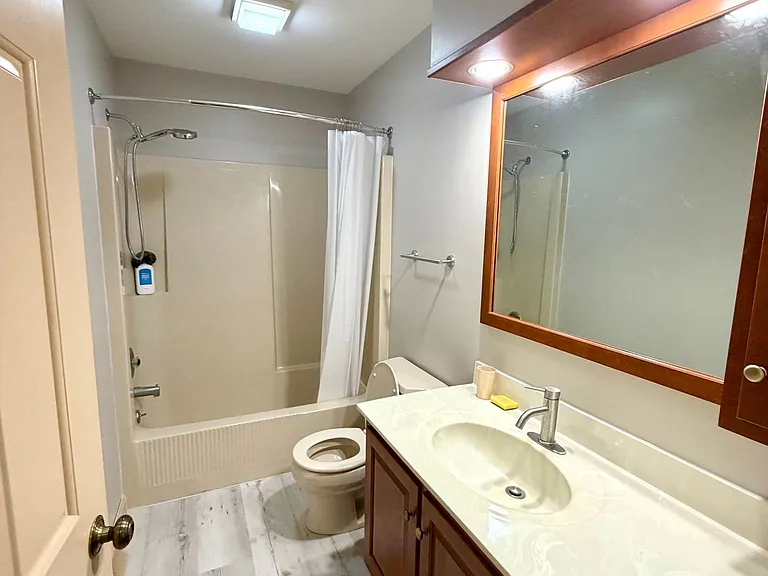 684 Steinman Ct — Photo 27