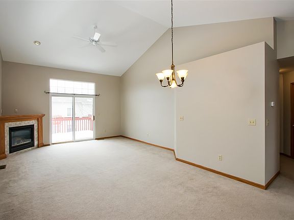 5th image of 130 David Lee Ct