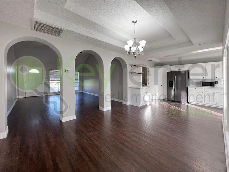 1204 E Rio Vista Ave — Photo 13