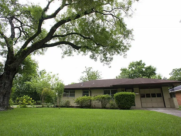 4613 De Lange Ln, Houston, TX 77092